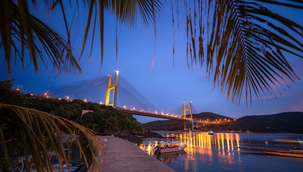 欣賞黃昏迷人景致